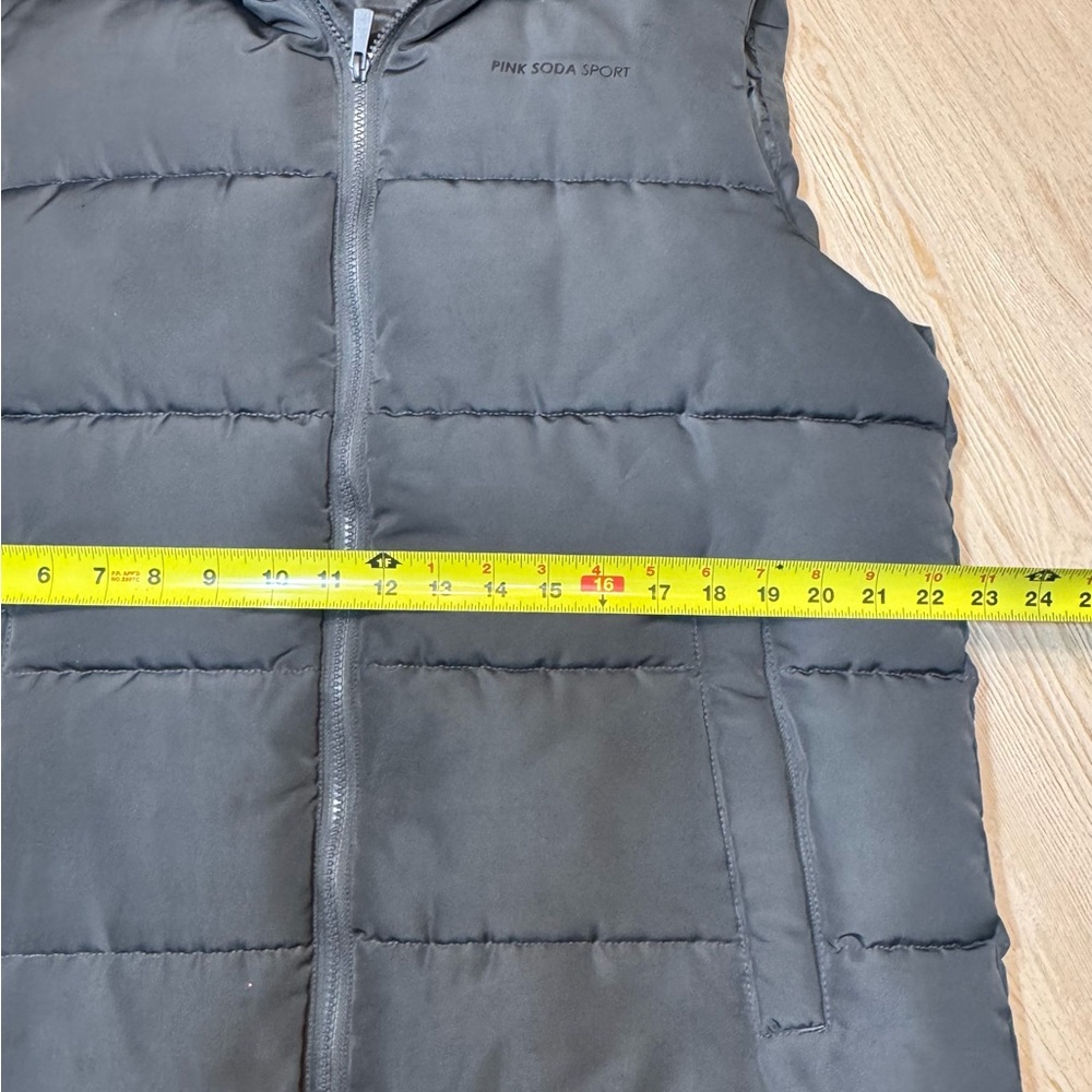Pink Soda Sport Longline Hooded Puffer Vest Black Size M - Picture 7 of 10